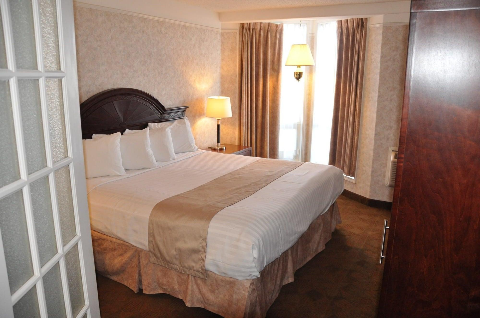 Travelodge By Wyndham Lloydminster Kültér fotó
