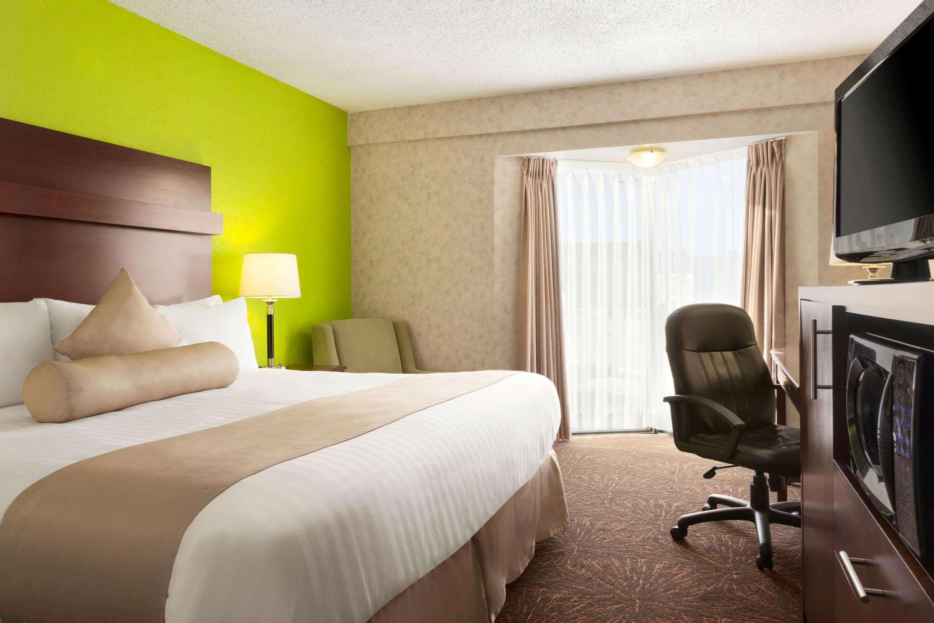 Travelodge By Wyndham Lloydminster Kültér fotó